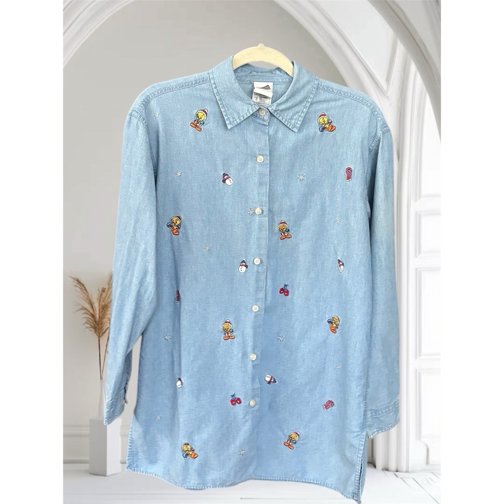 VTG Warner Bros 90s long sleeve denim‎ button down embroidered Tweety Christmas